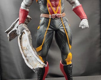Estatua de Titán de Metal / figura pintada a mano