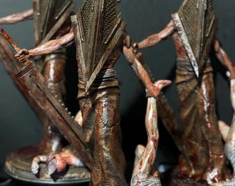 Iron Masked Stalker custom statue figure 40cm. 1/6