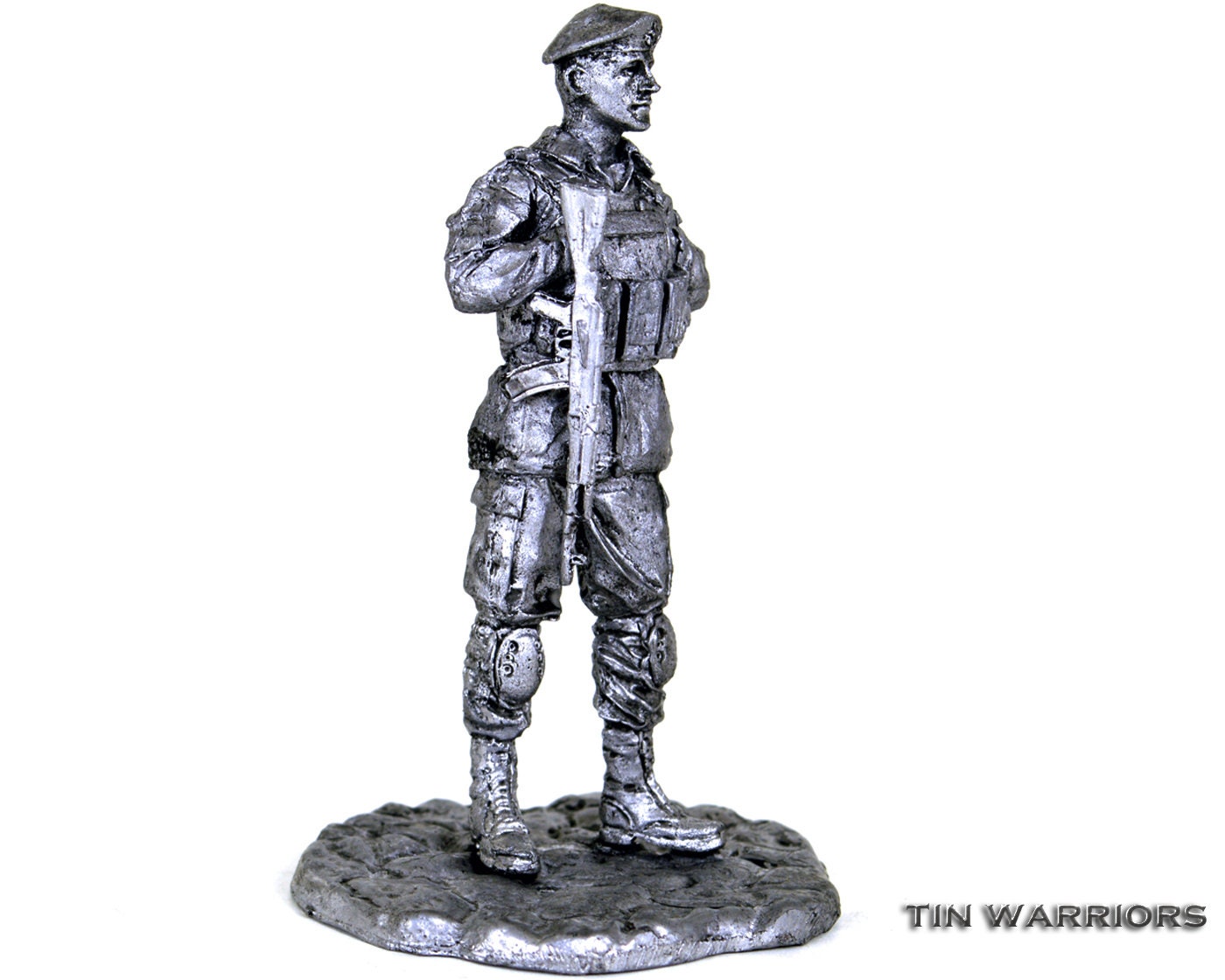 Armed Forces of Ukraine Soldier metal sculpture. Collection Etsy