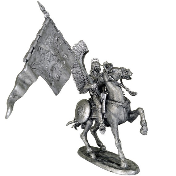 miniature metal soldiers