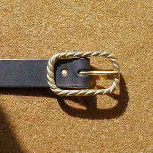 Leather belt ornemental buckles handmade in France 3 - torsade double