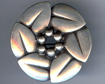 QUALITY made vintage ED Denmark sterling silver circle of leaves PIN brooch