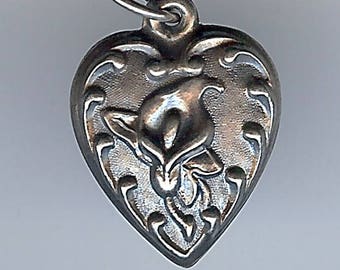 VINTAGE STERLING SILVER puffy heart with calla lily flower charm