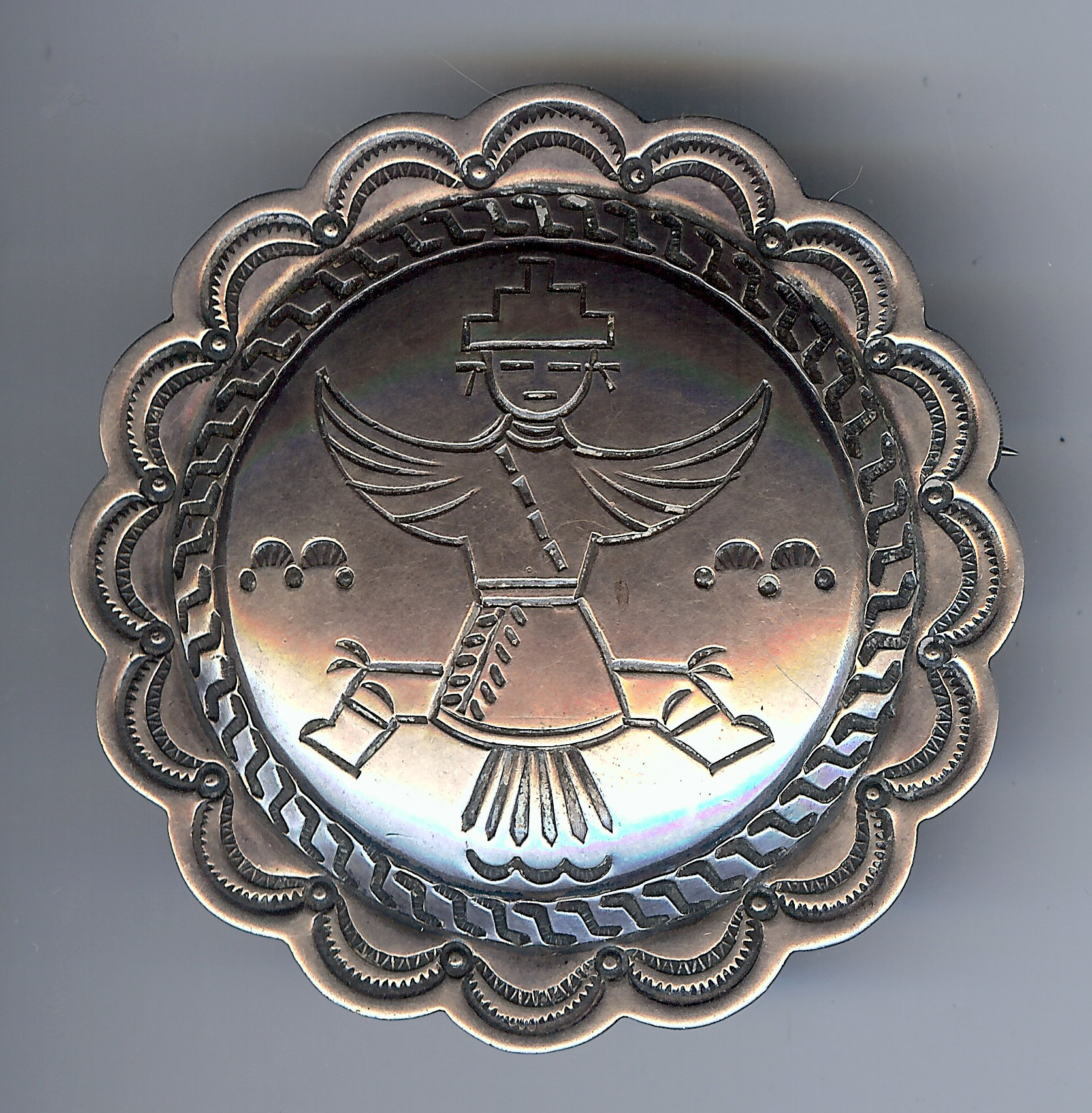 アクセサリー INDIANJEWELRY NAVAJO VINTAGE BROACH 40s~ FABULOUS LARGE 1940'S Vintage Navajo Indian Engraved Silver