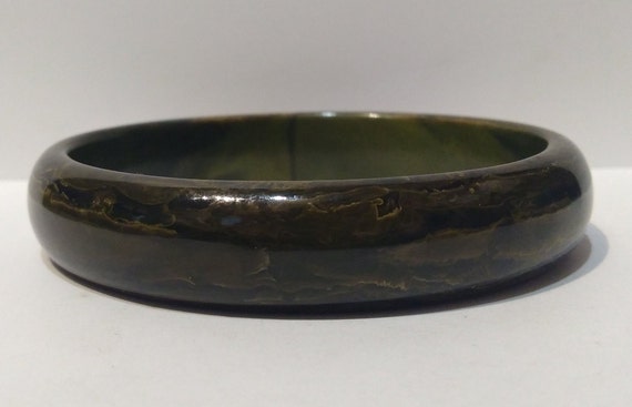 VINTAGE dark mossy green marbled BAKELITE oval BR… - image 3