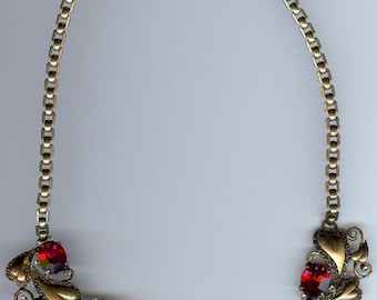 Derosa-look 40-tals vintage guldfärgat sterling rubinglas strass halsband med HJÄRTAN