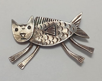 MIMI MUSGROVE sterling silver La Petite Catfish cat BROOCH