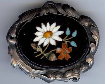 HERMOSO ANTIGUO ADORNADO marco de plata de ley pietra dura flores broche