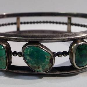 VINTAGE silver green TURQUOISE hinged clamp bangle BRACELET