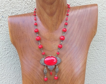 Very pretty VINTAGE CZECH ornate brass red glass dangle NECKLACE