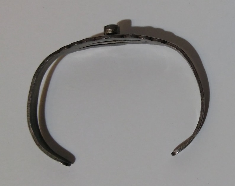 Small child size wrist VINTAGE Navajo Indian silver TURQUOISE cuff BRACELET