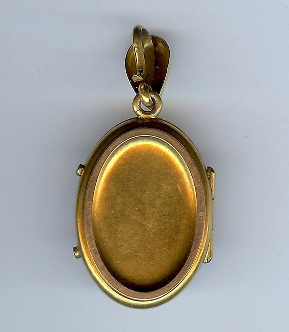 ANTIQUE VICTORIAN ERA 10k gold cameo locket penda… - image 2