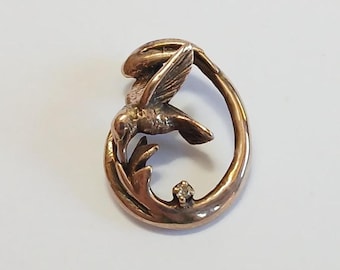 VINTAGE 10K gold small diamond HUMMINGBIRD PENDANT