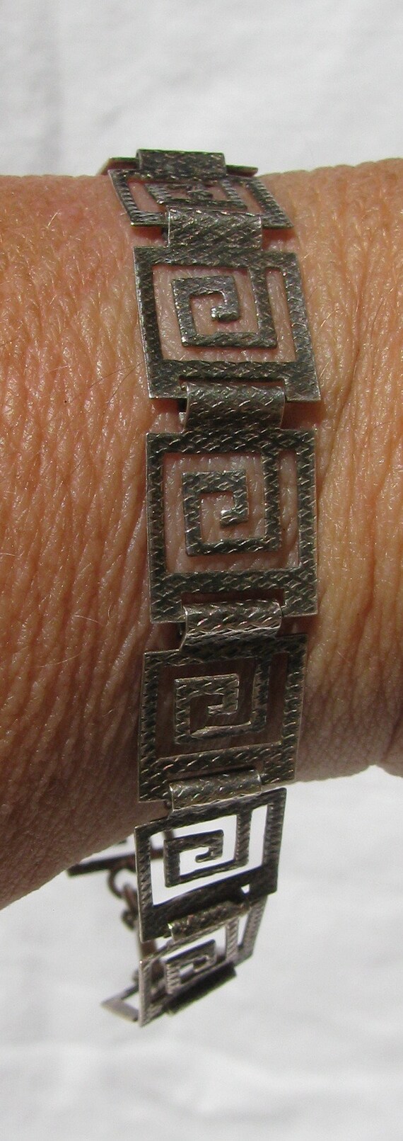 Intriguing, Hypnotic Thin Open Work Maze Grid Ste… - image 4