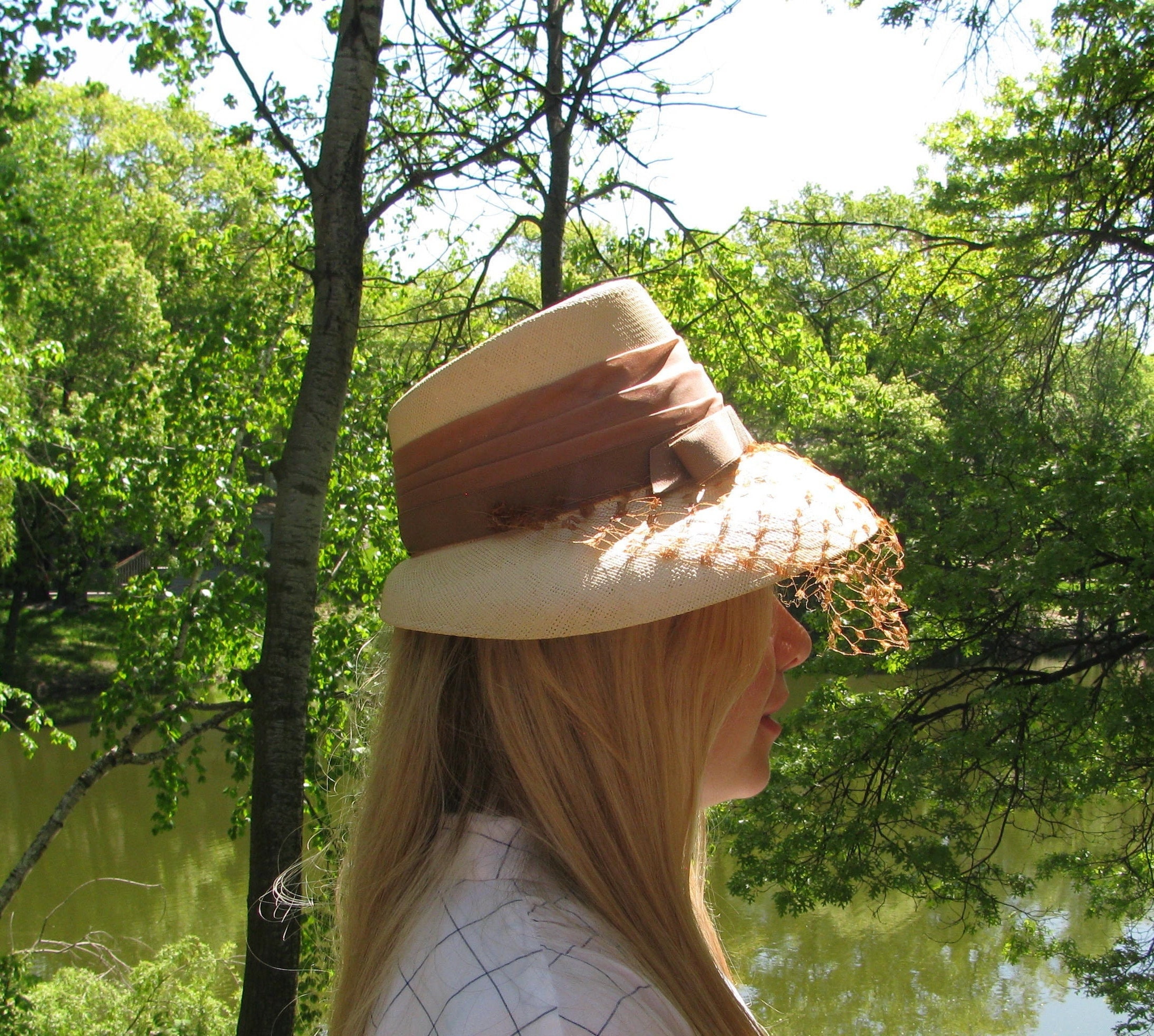 VTG 50s MCM Brimmed Straw Hat Velvet Ribbon & Flower Sun Hat Cottage Granny Core 1950s Ribbon Sun Hat - Etsy main image 3