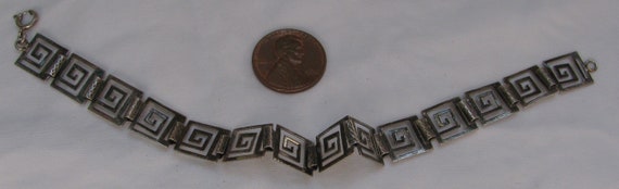 Intriguing, Hypnotic Thin Open Work Maze Grid Ste… - image 8