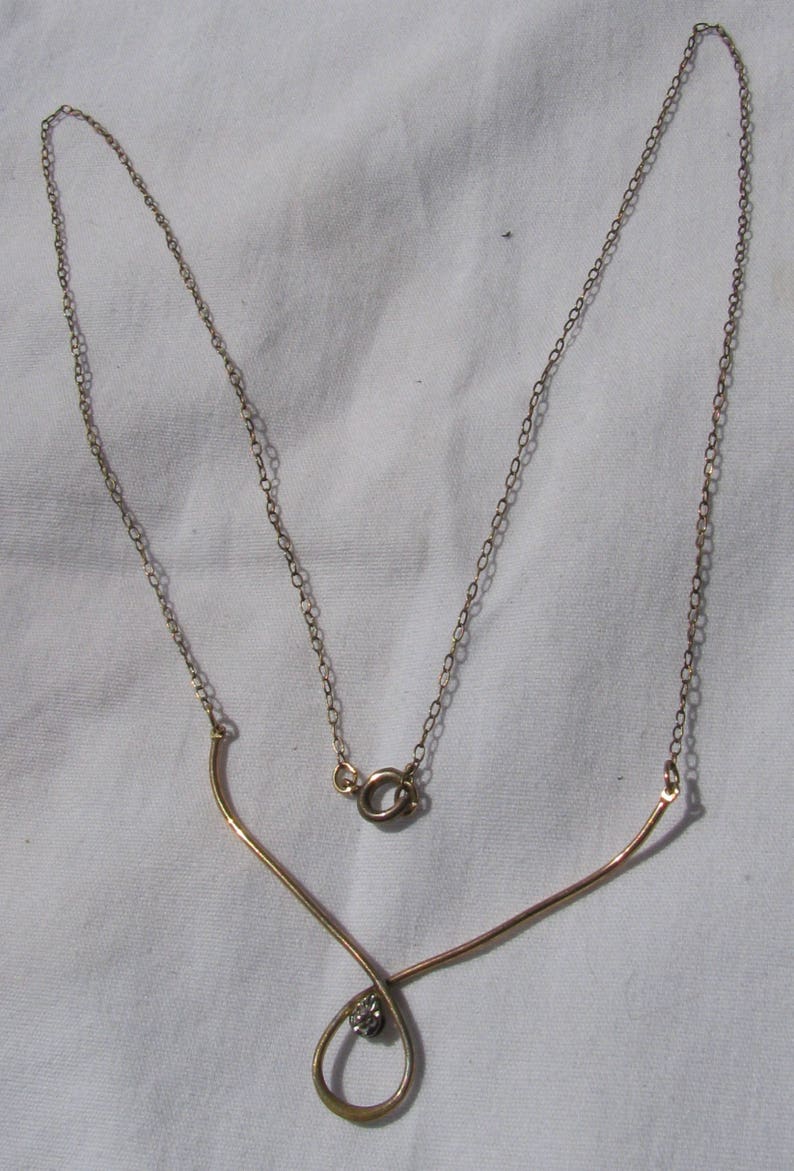 Retro 1960/'s Era AVON 14K Gold Filled Delicate Necklace 18.5 Wrapped Wire Center