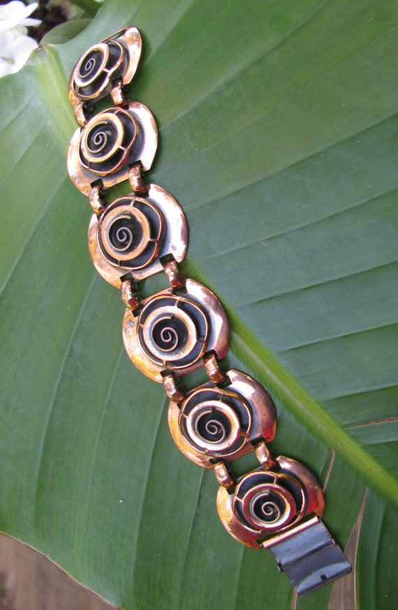 Gorgeous Vintage Lady's Copper Wide Panel Bracele… - image 8