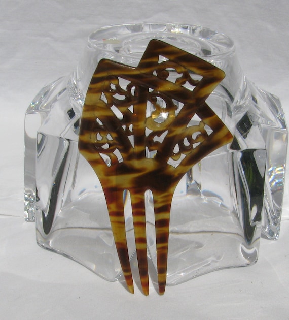 Beautiful Petite Antique Faux Tortoise Shell Lady display picture 1