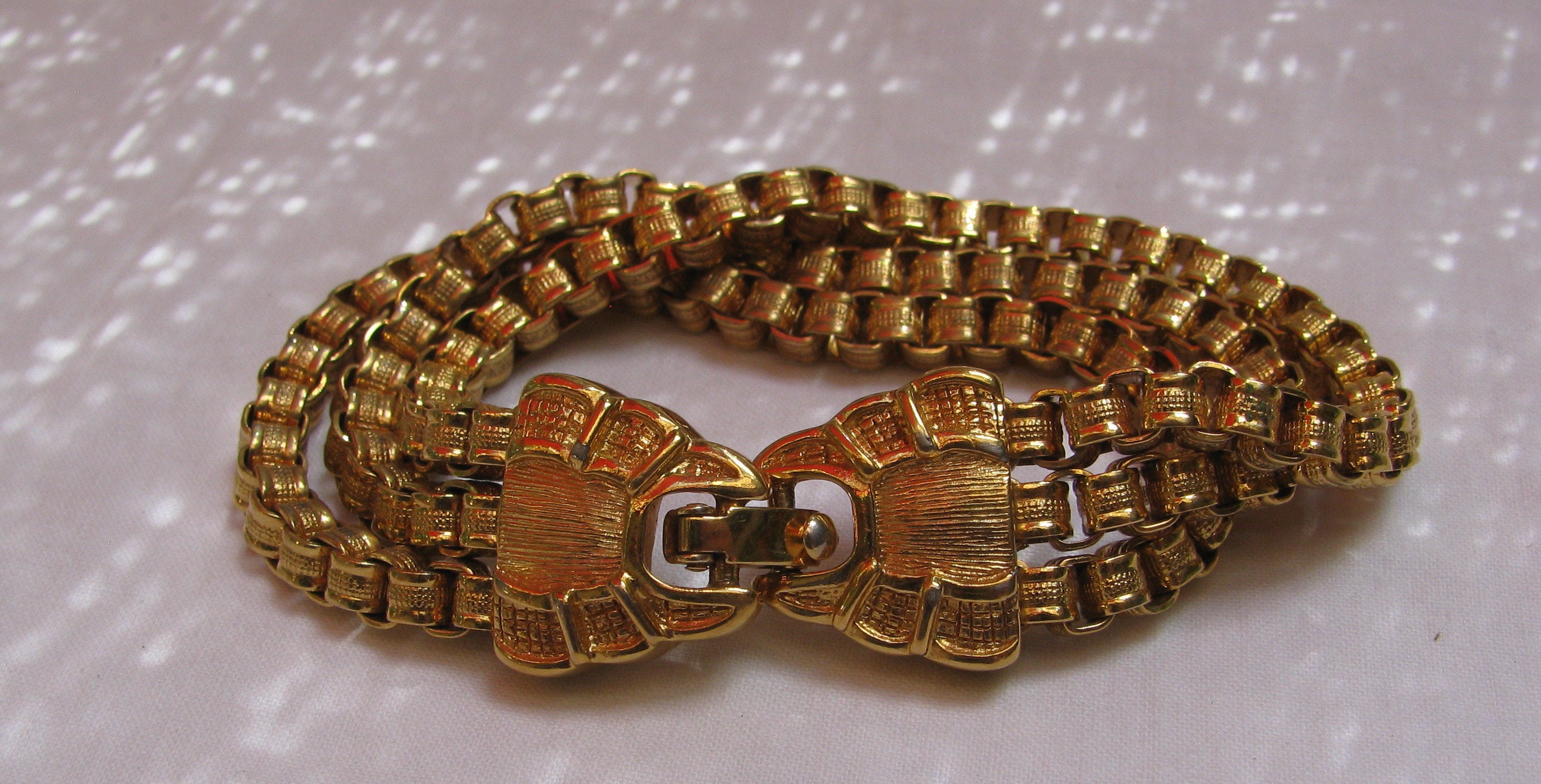 Fantastic Vintage Triple Signed MONET Gold Tone Multi Fantastic Vintage Triple Signed MONET Gold Tone Multi
