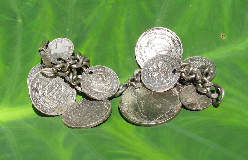 Retro Jangle!! Fantastic World Coin Charm Bracelet Great Britain Cyprus Switzerland Mexico Early 1960/'a Coins