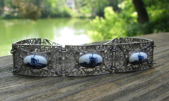 Delft blue shop bracelet