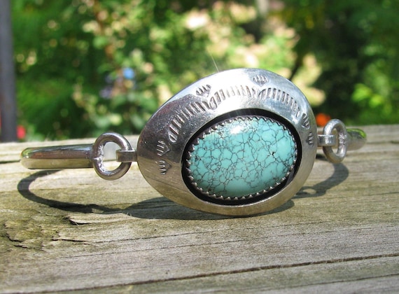 Vintage Navajo Artist Teddy Goodluck Hallmarked Blue  display picture 2