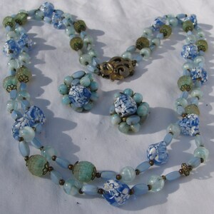 Set ART GLASS Beaded Pierced Earrings matching Bracelet 7-5 inches length VINTAGE beads dr3