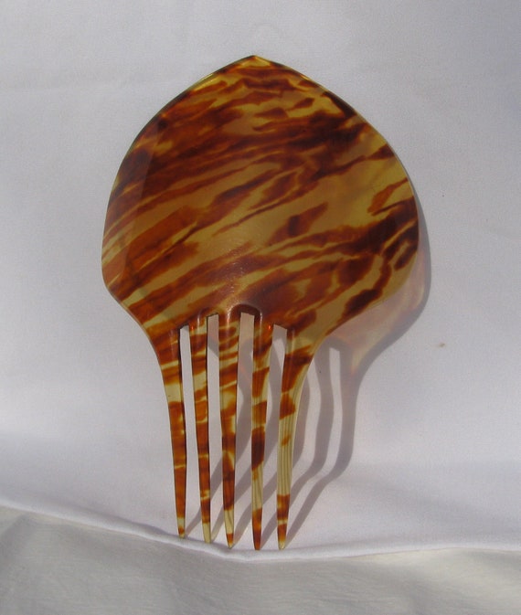 Vintage Spanish Faux Brown Tortoiseshell Celluloid Mantilla-style Tall Hair Comb Spanish mantilla style hair comb faux tortoiseshell hair  main image 3