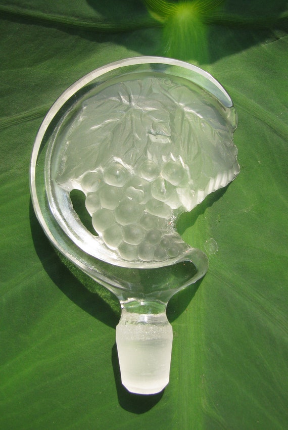 Beautiful Vintage Cut Crystal Perfume Bottle, Fan… - image 4