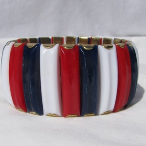 Retro and Patriotic Red, White & Blue Plastic Paneled Expandable 1.25&quot; Wide Ladies Bracelet, Adjustable Stretch, U.S.A., Independence Day