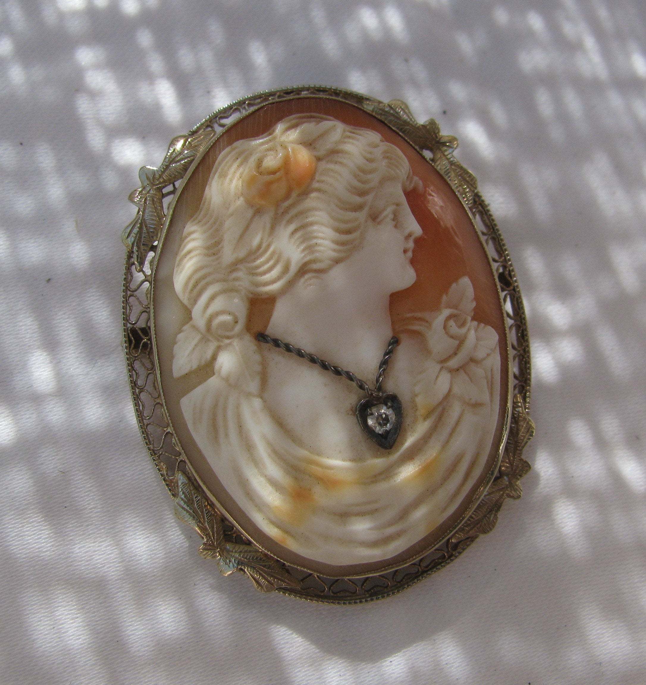 k14 カメオブローチ　ネックレストップ　cameo 585 アンティーク シェルカメオ 585刻印（K14）枠 ブローチ兼ペンダント 四角い