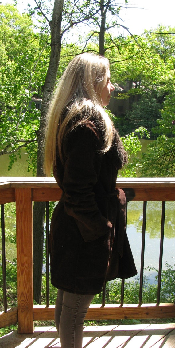 Vintage Dark Brown Suede Lady's Lined Winter Coat… - image 4