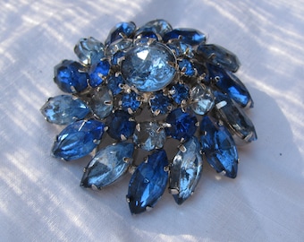 Fantastic Vintage Shades of Blue Rhinestone Dome 2