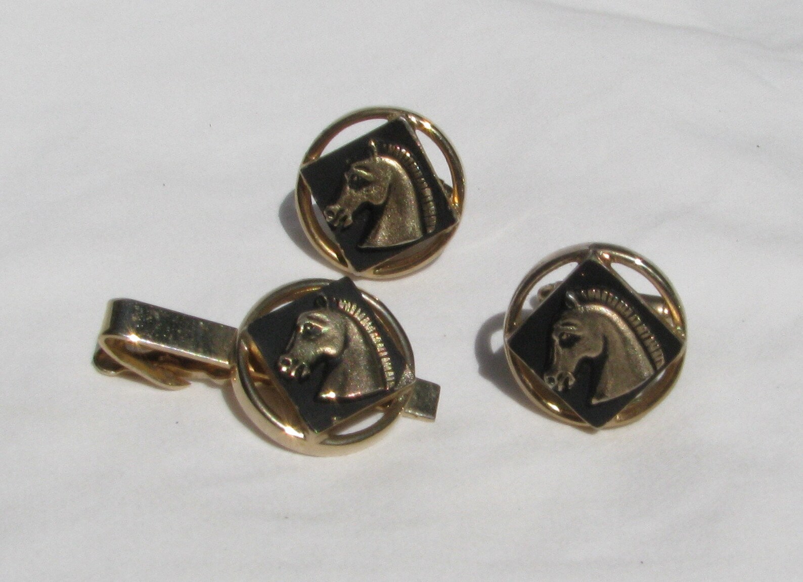Vintage Horse Head Cufflink Set Gold and Black Shadow Etsy