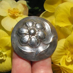 Amazingly Beautiful HANDARBEIT Hallmarked Art Nouveau 830 German Silver Repousse Flower Brooch, Vintage 1930&#39;s, Simple Clasp, 1.75&quot; Round