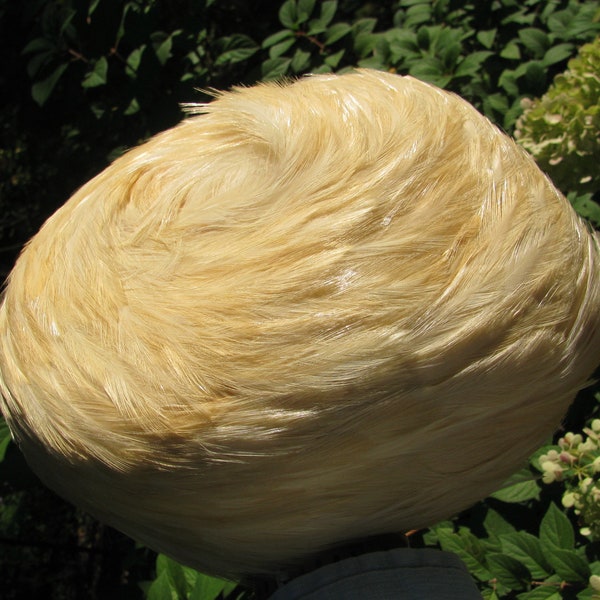 Vintage and Lovely "Jackwill Originale" Labeled Lady's Formal Feather Hat, Pale Yellow Ivory Coloring, Retro 1960's Unique Accessory, Union