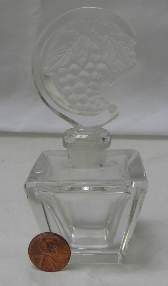 Beautiful Vintage Cut Crystal Perfume Bottle, Fan… - image 9