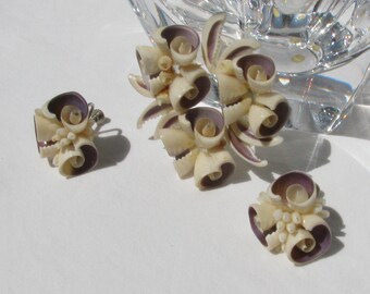 Vintage 1950's Beachy Shell Demi Parure Jewelry Set, Dark Purple & Off White, Brooch Pin w Matching Screw Back Earrings, Unique Accessories