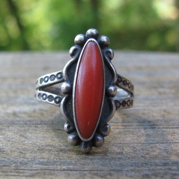 Stunning Red Coral Long Oval Sterling Silver Native American Lady's Ring, Unknown Mark, Shadow Mount w Symbol Etched Split Band Vintage Sz 6