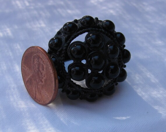 Incredible and Unique Vintage Black Cabochon Clus… - image 9