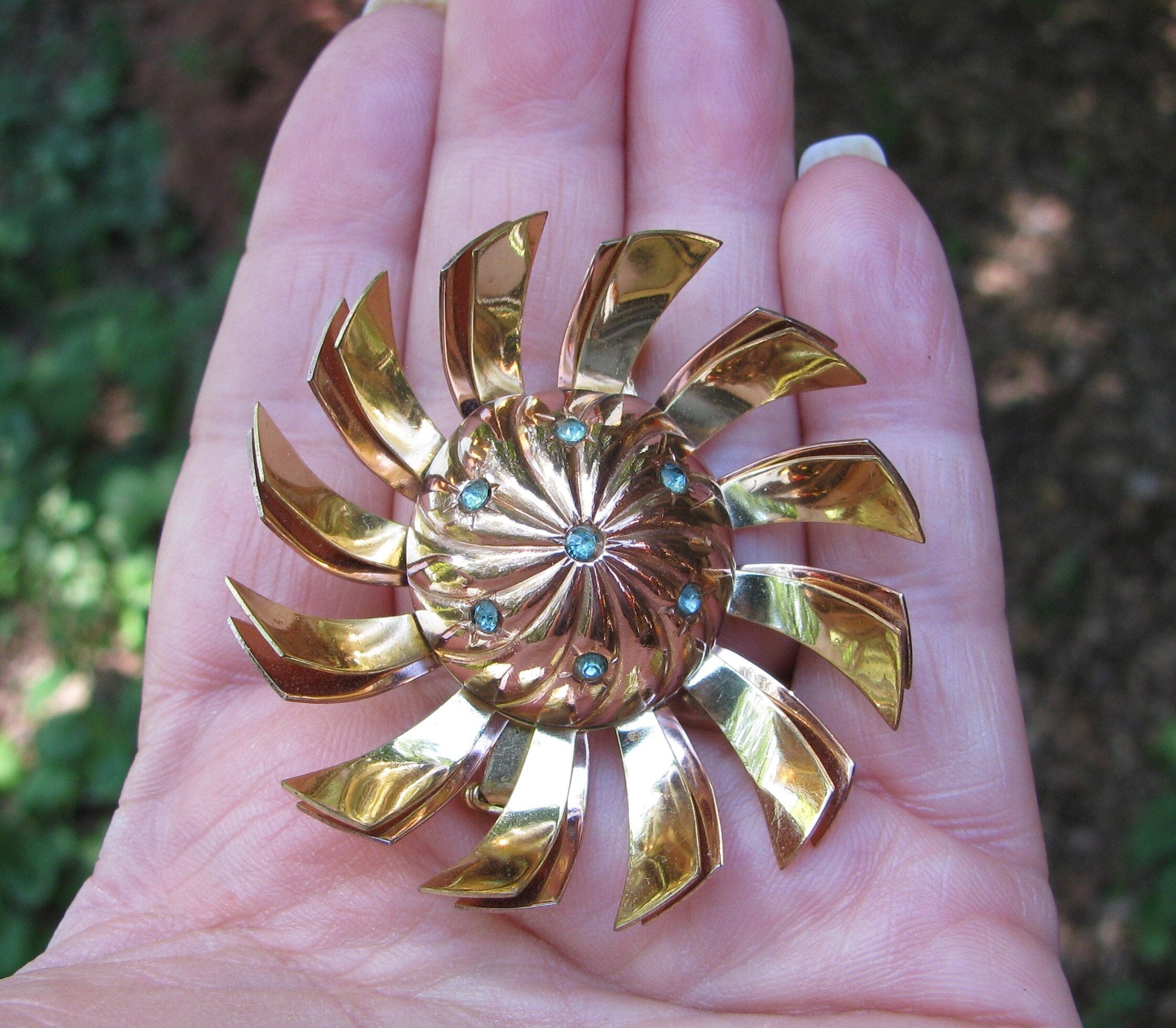Special Early Coro Signed Rose Gold & Yellow Gold Layered Pinwheel