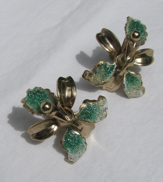 Fantastic and Interesting Vintage Green Sugar Coa… - image 4