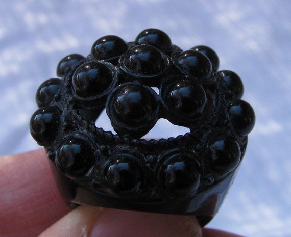 Incredible and Unique Vintage Black Cabochon Clus… - image 10