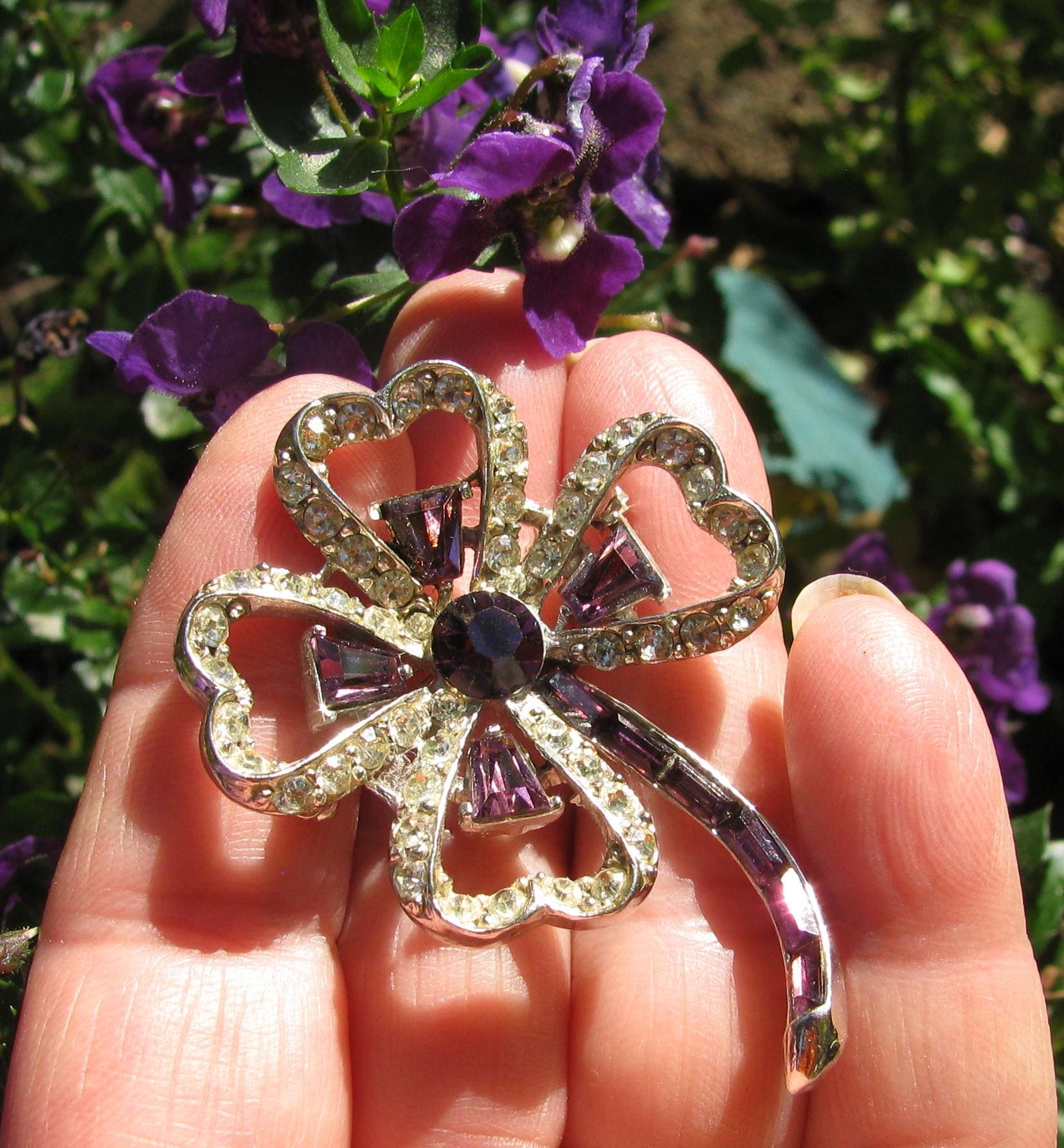 アクセサリー 1920's Rhinestone Brooch Amethyst Color Vintage amethyst rhinestone brooch - Gem