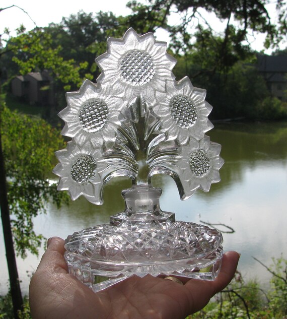 Stunning Vintage Cut Crystal Lady's Perfume Bottl… - image 10