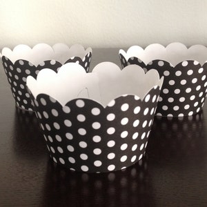 12 Black & White Polka Dot Scalloped Cupcake Wrappers