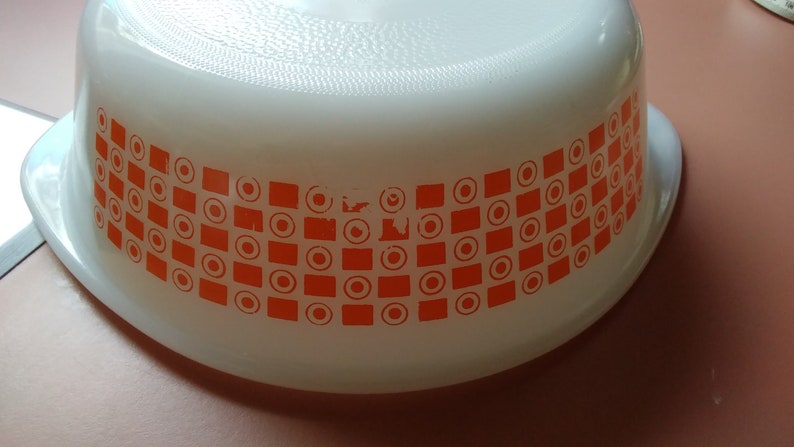 Vintage GlasBake Orange 2qt Round Casserole *** FREE Shipping