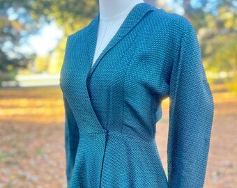 Lovely Teal and Black Rayon Fitted 1940s Suit Peplum Jacket Vintage 26 Waist