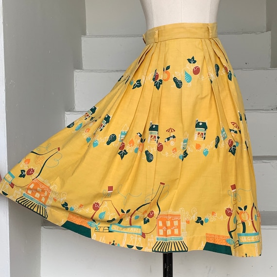 1950s Novelty Print Skirt Shopping Food Fruit Swee